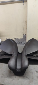 Selle de saut en cuir de cheval de la meilleure qualité selle de course de chevaux tout usage en plein air selles de course de chevaux de sport de luxe abordables - Product Image 2