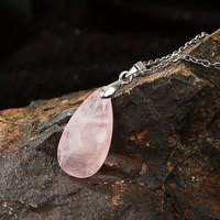 Impressionnant fait à la main en argent Sterling Rose Quartz pierres précieuses pendentif poire forme lunette ensemble pour ensemble de bijoux de mode pour hommes et femmes