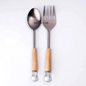 American Style Stainless Steel <b>Salad</b> Server With Wood Handle Classical <b>Salad</b> <b>Spoon</b> Fork Set Kitchen Accessories Hot Food Server - Product Image 2