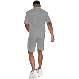 Conjunto deportivo de 2 piezas de satén transpirable informal de verano para hombre 2024, camisas y pantalones cortos - Product Image 3