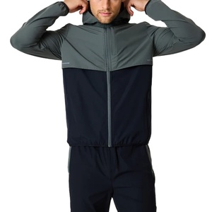 เสื้อแจ็คเก็ตวิ่งกันลมแบบมีฮู้ด ผ้าฝ้าย 100% น้ำหนักเบา คุณภาพสูง สำหรับฤดูหนาว ขายส่ง พร้อมปักโลโก้ตามสั่ง รุ่น 2026 ผ้าฟลีซ - Product Image 3