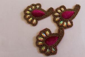 Parche con Motivos de Cuentas Indias para Decoración de Trajes Salwar, Parche de Lujo con Cuentas Zari para Trajes Indios, Bordado a Mano y Adorno con Cuentas - Product Image 4