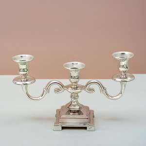 Candélabre de table à 3 bougies en argent Lite pour bougeoir élégant de Noël - Product Image 3
