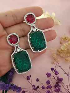 Pendientes de Lujo de Primera Calidad, Minimalistas, Perfectos para Fiestas, Ligeros, con un Hermoso Diseño, Elegantes y con Clase - Product Image 5