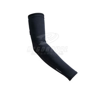 Manchons de coude ergonomiques pour la salle de sport et les activités de plein air offrant compression et confort en stock - Product Image 2