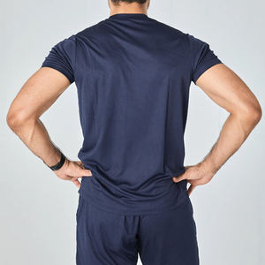 Haute qualité 100% Polyester tricoté sportif hommes T-Shirt pour Gym en plein air course respirant confortable Slim Fit à manches courtes - Product Image 3