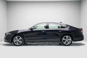 Nouvelle berline hybride de luxe Honda Accord Premium 2.0L PHEV 2025 bleu étoilé, zéro kilomètre, prix attractif, prête à être expédiée - Product Image 5