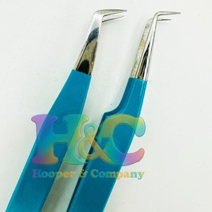 Pinces à cils professionnelles Hot Picks en acier inoxydable, design durable, préhension fine et parfaite, pour extensions de cils plates personnalisées - Product Image 3
