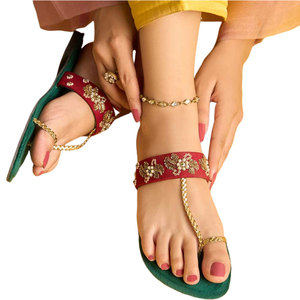 Chaussures plates décontractées pour femmes, style Kolhapuri, pour l'été, tendance mode mariage, antidérapantes, imprimées, dessus en soie brute - Product Image 1