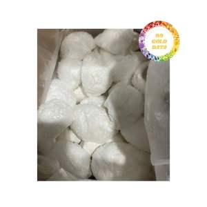 Viande de noix de coco fraîche congelée, segments blancs pour l'exportation, utilisation en gros dans l'industrie de la fabrication de desserts, de boissons et d'aliments - Product Image 5