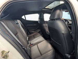 Mazda3 Hatchback 2.5 S 2023 Usado en Excelentes Condiciones - Product Image 5