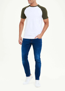 Camiseta cómoda de talla grande para hombre, nuevo diseño, tejido de Jersey de punto, patrón sólido con logotipo personalizado, estampado OEM a la venta - Product Image 5
