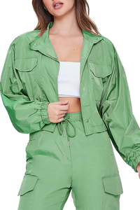 Conjunto Deportivo Corto de 2 Piezas para Mujer, Chaqueta Ligera con Cremallera y Pantalones a Juego - Product Image 3