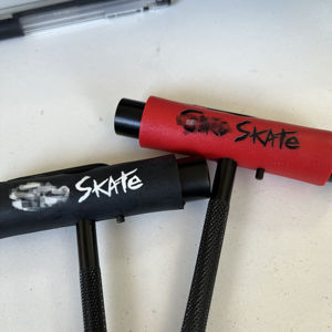 Outil en T de planche à roulettes avec logo personnalisé Couleur de mélange à faible quantité minimale de commande pour patin à roulettes Longboard coloré Pièces d'outils pour adultes prêtes à être expédiées - Product Image 5