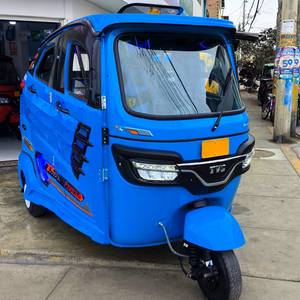 TVS KING DELUXE PLUS Triciclo Motorizado de Carrocería Cerrada para 3 Pasajeros, Rickshaw Tuk Tuk 151-200cc 36V 30-50Km/h Urbano EEC/GCC/DOT - Product Image 6
