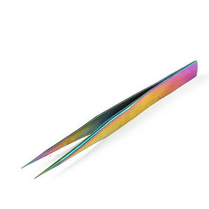 Pinzas de Cejas Inclinadas de Acero Inoxidable con Logotipo Personalizado, Marca Privada para Extensiones de Pestañas y Uso en Belleza, Color Negro - Product Image 3