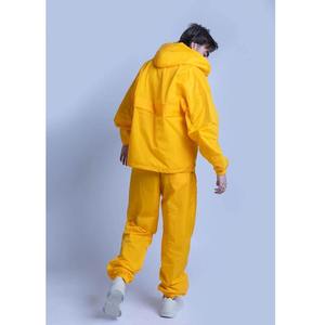Survêtement en nylon coupe-vent OEM pour hommes logo imprimé DTF personnalisé Survêtement imperméable de sport léger pour la course à pied Streetwear - Product Image 6