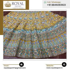 Lehenga choli ชุดงานแต่งงานผ้าซาตินมาเลย์ผ้าซาตินพร้อม zari และงานปักสำหรับผู้ซื้อจำนวนมาก - Product Image 2