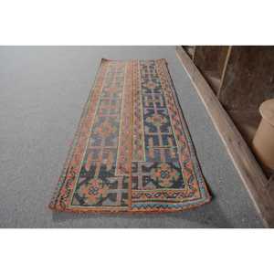 Alfombra Turca Vintage, Alfombra Pequeña de 1.7x4.6 pies, Alfombra Azul y Roja de Estilo Suroeste - Product Image 2