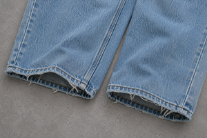 Jean baggy déchiré et délavé pour homme, coupe ample, style vintage, streetwear, hip-hop, mode urbaine décontractée, durable - Product Image 4