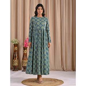ชุดเดรสอานาร์กาลีผ้าจอร์เจตต์สีเขียวทะเลพิมพ์ลายด้วยมือแบบอินเดีย ตัดเย็บแบบสัลวาร์ คามีซ  ลายวาดด้วยมือ - Product Image 3