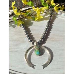 Collier Naja vintage en or Sonoran, turquoise et argent sterling par Paul Livingston, avec technologie d'incrustation à sertissage clos - Product Image 1