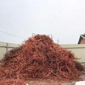 Recyclage de ferraille de fil de cuivre, traitement du cuivre rouge, matériau de ferraille de cuivre brillant, recyclage du cuivre pour la métallurgie - Product Image 3