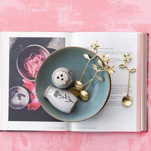 Recipientes de Almacenamiento de Cocina de Acero Inoxidable y Latón con Asas de Flores, Utensilios Dorados con Bolsa de Cordón, Regalo Premium para Cocina - Product Image 2