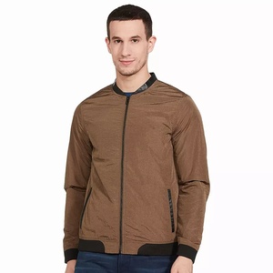 Veste coupe-vent respirante imperméable ajustée pour homme avec broderie et logo frontal pour les sports de plein air - Product Image 6