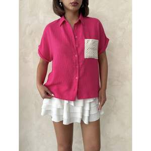 Blusa de Lino Crudo Fucsia para Mujer Topshow con Apliques de Bolsillo, Venta al Por Mayor - Product Image 2