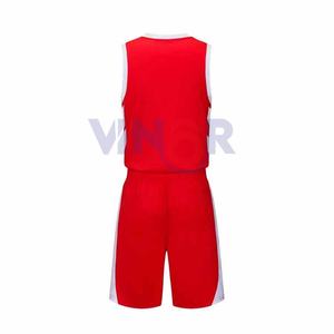 ชุดบาสเก็ตบอลพิมพ์ลายดิจิทัลแบบกำหนดเอง ราคาประหยัด แฟชั่นปี 2025 สำหรับผู้ชาย ไซส์พลัส ผลิตจากโพลีเอสเตอร์ 100% พร้อมโลโก้แบบกำหนดเอง - Product Image 3