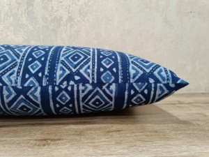 100% Coton Voile Indigo Rectangulaire Oreiller Housse de Coussin Main Bloc Imprimé sur le Devant Dos Anti-Bactéries 35x55cm pour Usage Domestique - Product Image 4