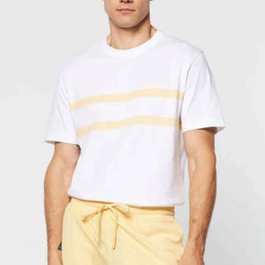 Pantalones cortos de malla de sublimación personalizables de primera calidad, ideales para actividades al aire libre, sesión de gimnasio y ropa informal - Product Image 3