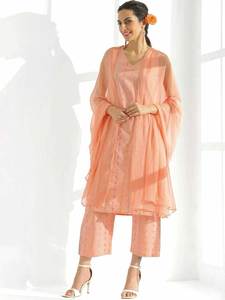 Quotidien et fête de bureau spécial pur coton imprimé numérique col en V manches moins motif longue longueur Kurti & Plazzo avec Dupatta - Product Image 3
