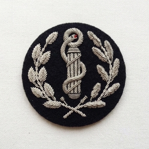Badges brodés personnalisés avec logo, qualité supérieure, patchs en tissu brodé avec support de fabrication OEM et étiquette privée - Product Image 5