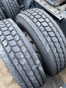 Neumáticos de camión usados a la venta, neumáticos fiables y duraderos de alta calidad a bajo precio para coches, neumáticos de camión a la venta en Europa - Product Image 5