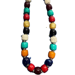 Bijoux de mode en strass en résine multicolore faits à la main d'Inde Colliers de perles de haute qualité avec motif de verrouillage mignon pour les fêtes - Product Image 1