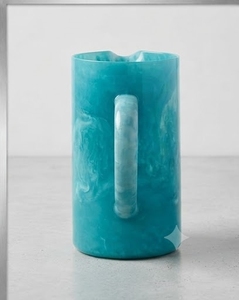 Carafe à eau réutilisable en résine moderne, texture marbrée bleu ciel, pour la décoration de la maison - Product Image 2