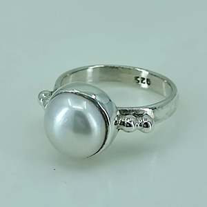 Bague artisanale en argent sterling 925 avec perle d'eau douce, style bohème, pierre de naissance de juin, cadeau idéal pour son anniversaire ou son anniversaire de mariage - Product Image 2