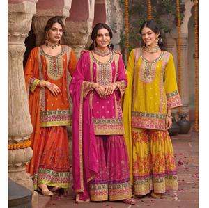 Design unique pour femmes, Salwar Kameez pakistanais avec Dupatta et Palazzo assortis, disponibles à des prix d'exportation - Product Image 1