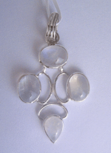 Colgante de Piedra Lunar Arcoíris Natural Hecho a Mano para Mujer, Plata de Ley 925 con Engaste de Bisel, Material de Platino y Oro Rosa, Shah Gems - Product Image 1
