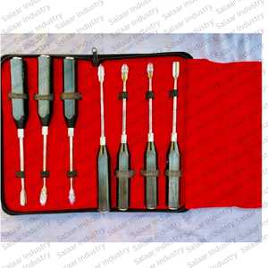 Elevador Dental Equino Wolf, Juego de 6 Piezas, Longitud de 12 Pulgadas, 3 Piezas con Punta de 8 mm, 4 Piezas con Punta de 12 mm, con Bolsa de Buena Calidad Disponible - Product Image 1