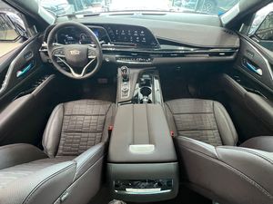 NUEVO Cadillac Escalade 2024 (Sport Platinum) (400-499Hp) 0 km de kilometraje TRANSMISIÓN AUTOMÁTICA - Product Image 4