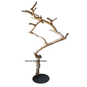 Lunettes de soleil en aluminium martelé Designer Table Top Sculptures décoratives Fournitures Showpiece Statue pour Accents de maison - Product Image 5