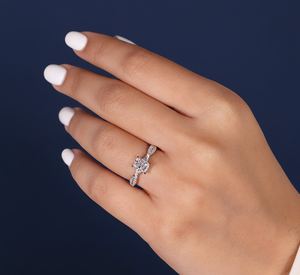 Bague de fiançailles pour femme en or blanc 14 carats plaqué rhodium, diamant de laboratoire taille coussin 1,15 carat, VVS2 F, certifié IGI, vente en gros - Product Image 5