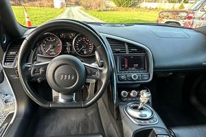 Audi R8 V10 Coupé 2010 - Product Image 6