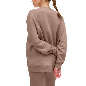 Sudaderas de mujer de gran tamaño de lana personalizadas, cuello redondo, sudaderas personalizadas en blanco al por mayor de alta calidad 300 Gsm para mujer - Product Image 3