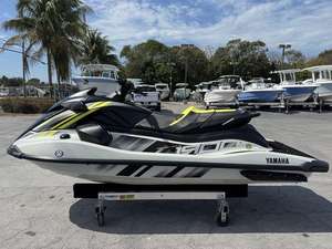 LA MEJOR OFERTA EN Yamaha WaveRunners GP HO 2025 con Audio, completamente nuevo - Product Image 3