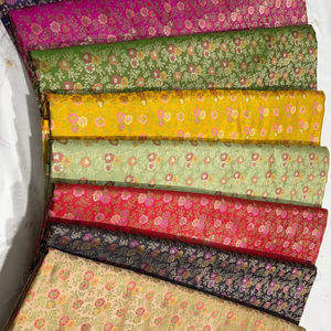 Tela Brocada de Seda a Cuadros Transpirable de Primera Calidad para Vestidos de Novia y Ropa Étnica - Venta al por Mayor - Product Image 1