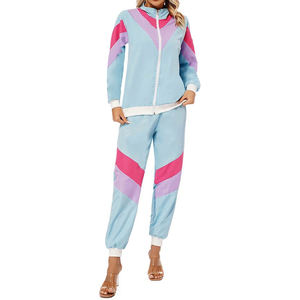 Trajes Deportivos de Poliéster de Alta Calidad OEM 100% para Mujer, Traje de Poliéster Ligero Personalizado para Mujer, Traje Deportivo de Nailon al por Mayor - Product Image 5